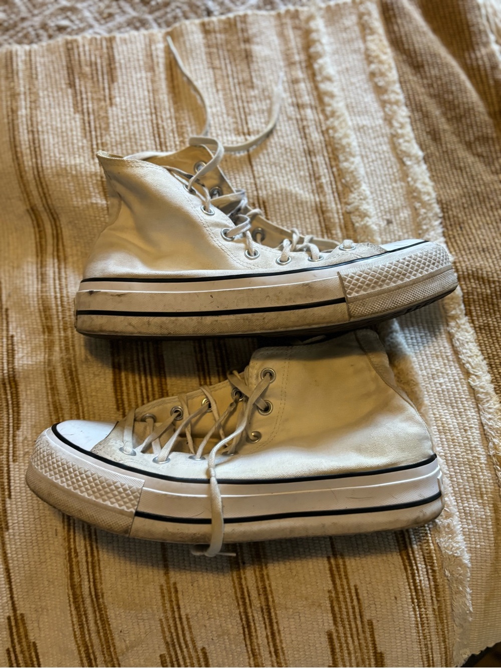 Converse High Top Sneakers - worn good and well but still have life in em! - Picture 2 of 4